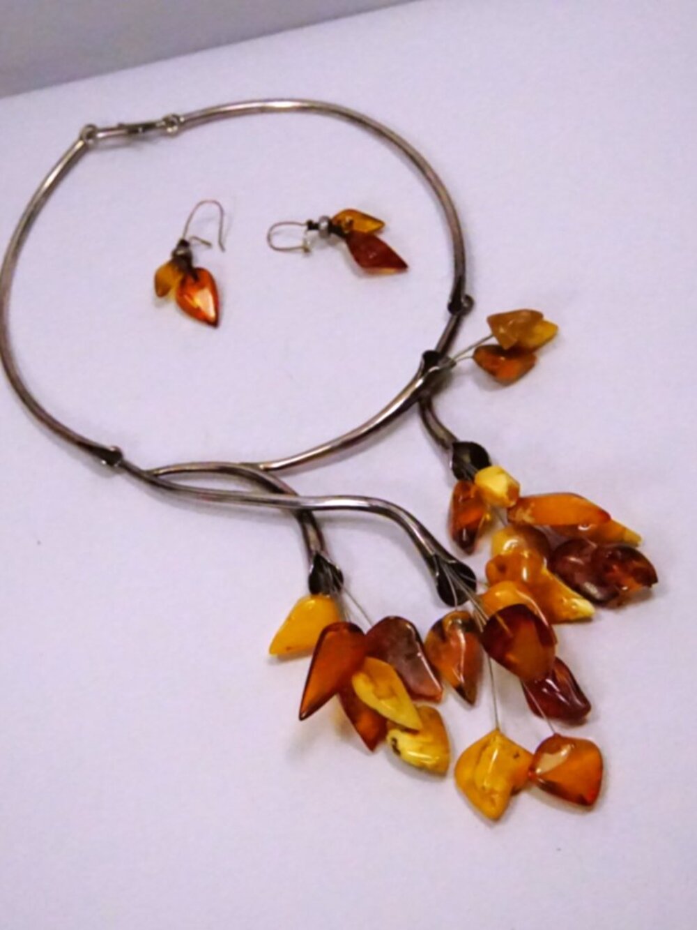Exquisite Amber Sterling Silver Choker Earrings Set